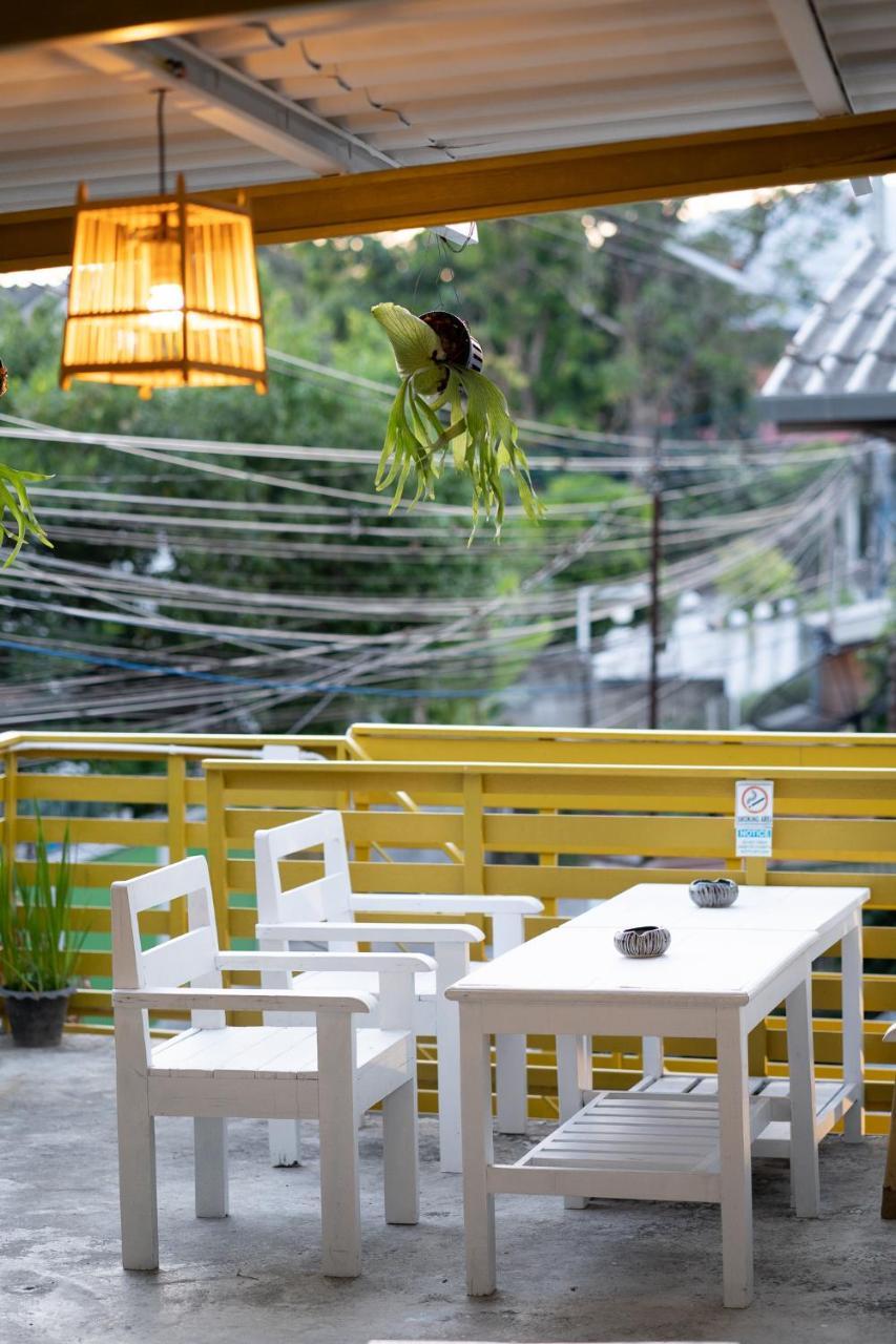 Past Tense Hostel Chiang Mai Eksteriør bilde