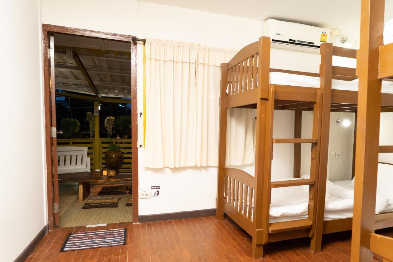 Past Tense Hostel Chiang Mai Eksteriør bilde